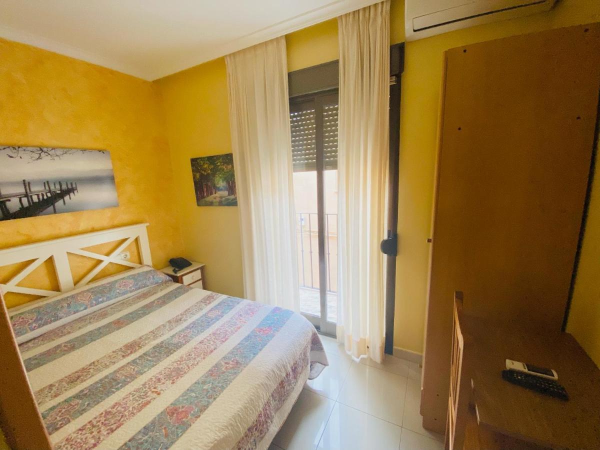 Hostal L'Anfora Denia Exterior photo